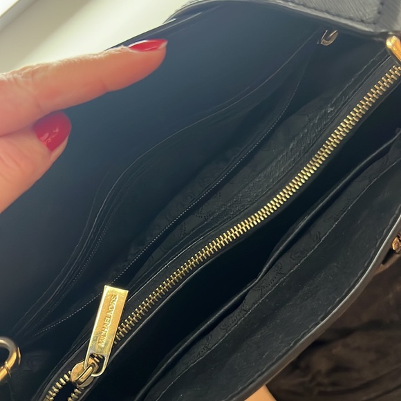 Michael Kors Bag - Picture 4 of 4